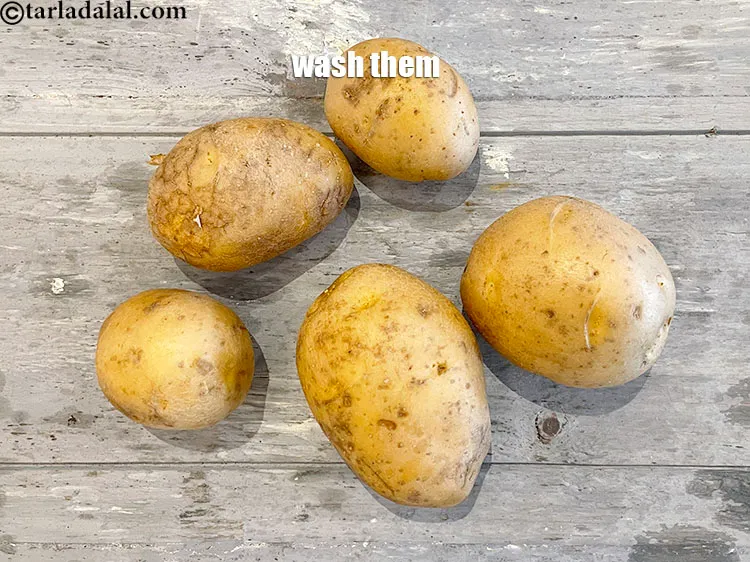 Step 18 – <p>First wash the potatoes.</p>