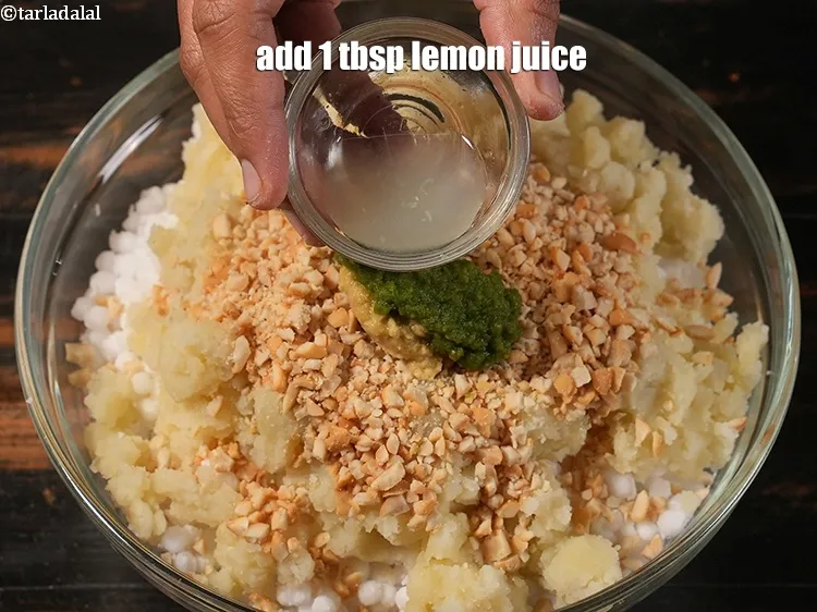 Step 28 – <p><span style="background-color:rgb(255,255,255);color:rgb(0,0,0);">Add&nbsp;1 tsp&nbsp;</span><a href="https://www.tarladalal.com/glossary-lemon-juice-numbi-ka-ras-nimbu-ka-juice-471i"><u>lemon juice</u></a><span style="background-color:rgb(255,255,255);color:rgb(0,0,0);">.</span></p>