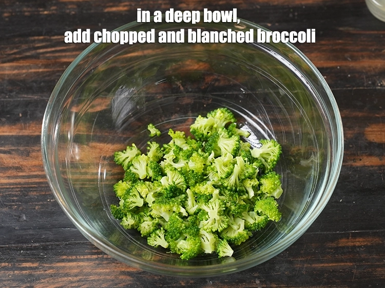 Step 3 – <p><span style="background-color:rgb(255,255,255);color:rgb(0,0,0);">in a deep bowl add 3/4 cup </span><a href="https://www.tarladalal.com/glossary-broccoli-232i#ing_2604"><u>chopped and blanched broccoli</u></a><u>.</u></p>