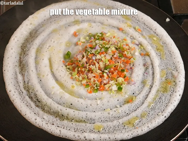 Step 10 – <p>Put ¼ cup of vegetable mixture.</p>