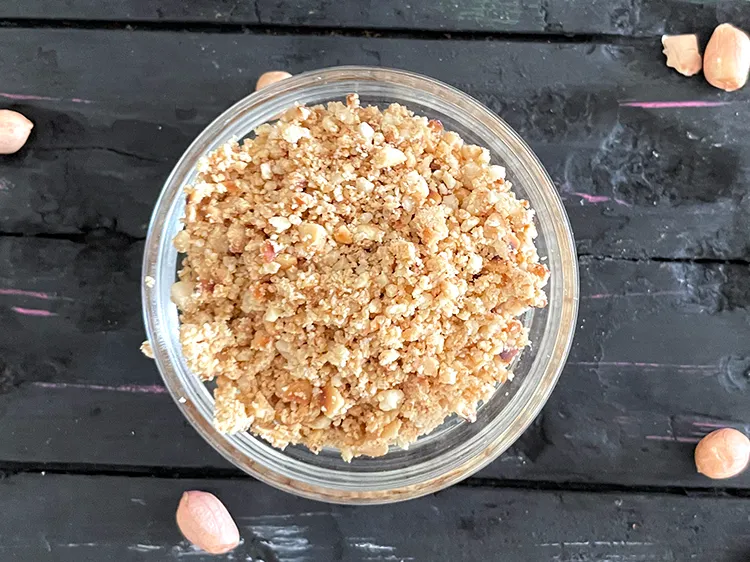 Step 9 – <p>Keep aside <strong>roasted and powdered peanuts</strong>.</p>