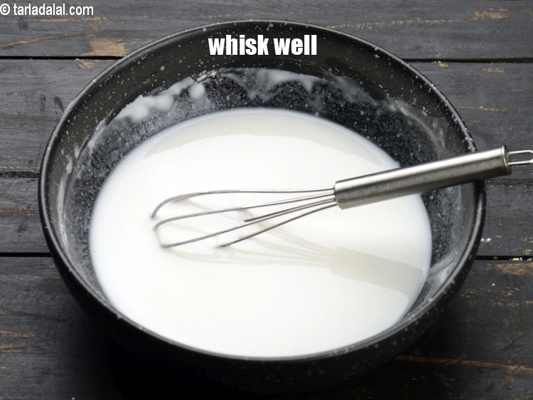 Step 5 – <p><span style="background-color:rgb(255,255,255);color:rgb(0,0,0);">Mix well using a whisk. Keep aside.</span></p>