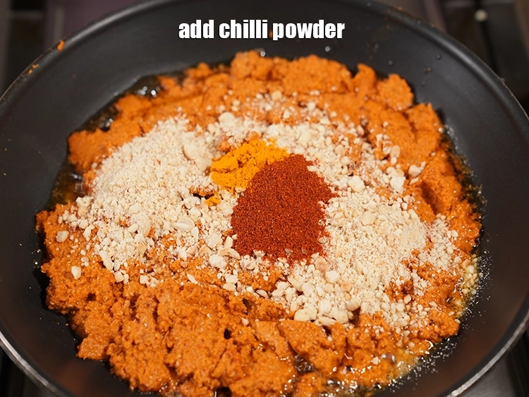 Step 14 – <p>Add <span style="background-color:rgb(255,255,255);color:rgb(0,0,0);">1 tsp </span><a href="https://www.tarladalal.com/glossary-chilli-powder-red-chilli-powder-339i"><u>chilli powder</u></a><u>.</u></p>