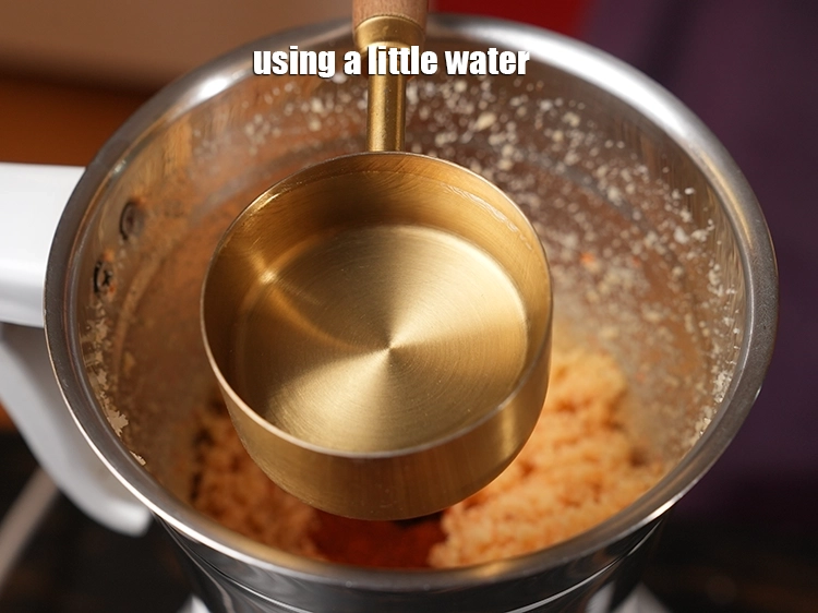 Step 12 – <p><span style="background-color:rgb(255,255,255);color:rgb(0,0,0);">Using a little water.</span></p>