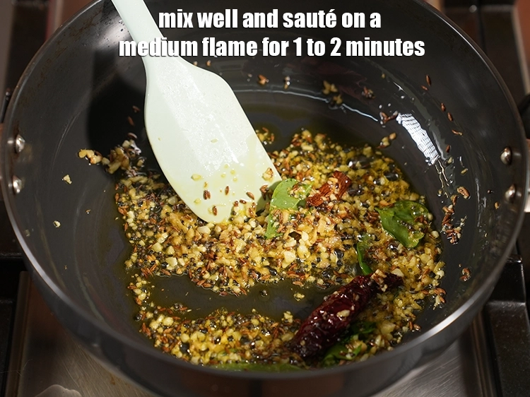 Step 24 – <p><span style="background-color:rgb(255,255,255);color:rgb(0,0,0);">Mix well and sauté on a medium flame for 1 to 2 minutes.</span></p>