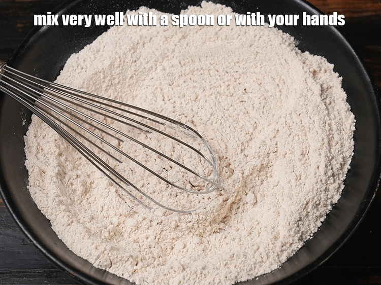 Step 5 – <p><span style="background-color:rgb(255,255,255);color:rgb(51,51,51);">Mix very well with a spoon or with your hands.</span></p>