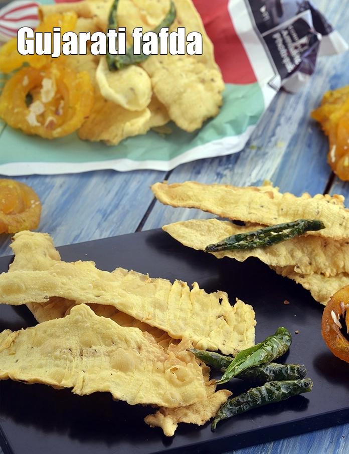 Step 27 – <p>Cool slightly and serve <strong>fafda recipe | Gujarati fafda | fafda gathiya | crispy besan …