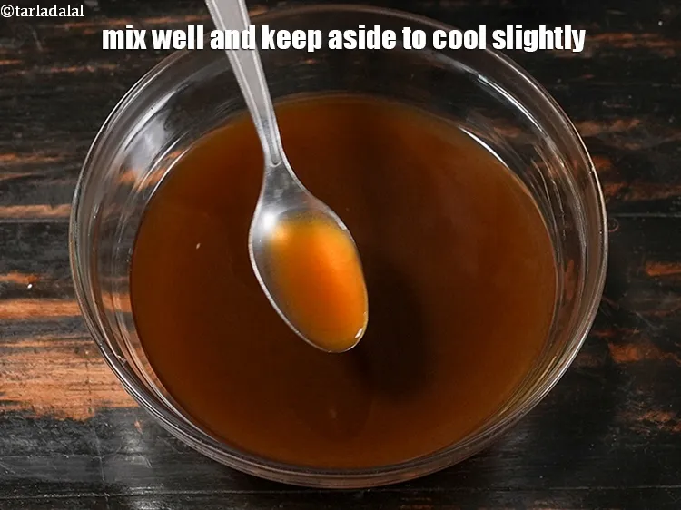 Step 5 – <p>Mix well and keep aside to cool slightly.</p>
