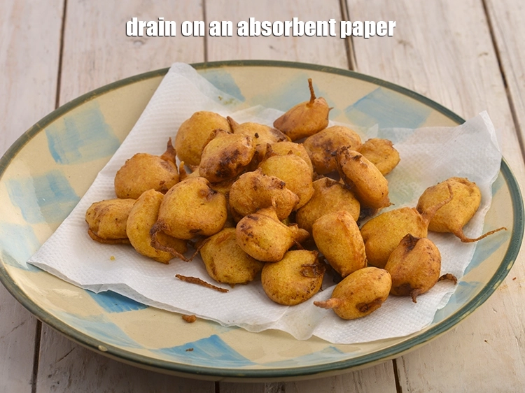 Step 10 – <p><span style="background-color:rgb(255,255,255);color:rgb(0,0,0);">Drain on an absorbent paper.</span></p>