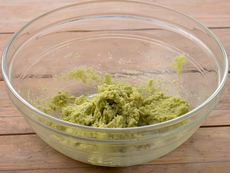 Step 20 – <p><span style="background-color:rgb(255,255,255);color:rgb(0,0,0);">Mix well and microwave on high for 2 minutes.</span></p>