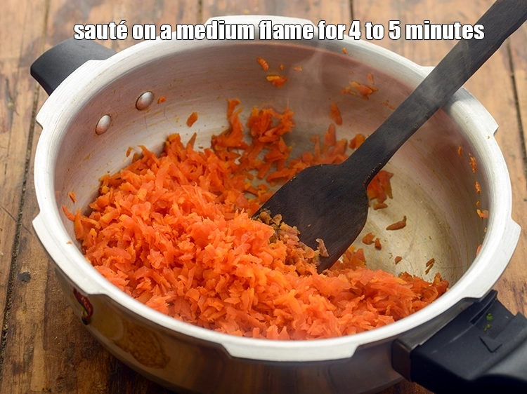 Step 6 – <p>Sauté on a medium flame for 4 to 5 minutes, while stirring continuously.</p>