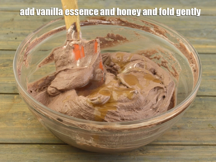 Step 9 – <p><span style="background-color:rgb(255,255,255);color:rgb(0,0,0);">Add the 1/4 tsp </span><a href="https://www.tarladalal.com/glossary-vanilla-essence-406i"><u>vanilla essence</u></a><span style="background-color:rgb(255,255,255);color:rgb(0,0,0);"> and 2 tsp </span><a href="https://www.tarladalal.com/glossary-honey-467i"><u>honey</u></a><span style="background-color:rgb(255,255,255);color:rgb(0,0,0);">.</span></p>