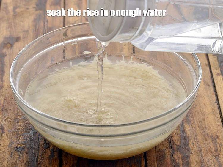 Step 2 – <p><span style="background-color:rgb(255,255,255);color:rgb(0,0,0);">Soak the rice in enough <strong>water</strong>.</span></p>