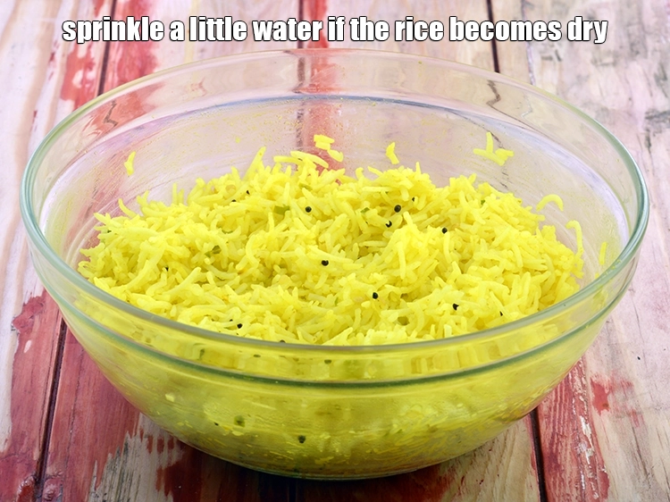 Step 7 – <p>Sprinkle a little <strong>water</strong> if the rice becomes dry.</p>