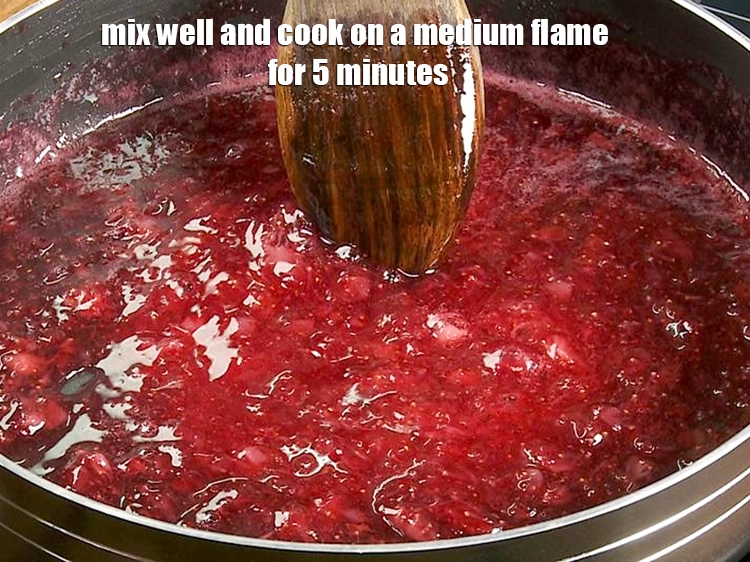 Step 7 – <p>Mix well and cook on a medium flame for 5 minutes, while stirring occasionally.</p>