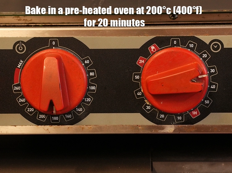 Step 16 – <p><span style="color:rgb(13,13,13);">Bake in a pre-heated <strong>oven at</strong> <strong>200°c (400°f)</strong> for 20 minutes.</span></p>