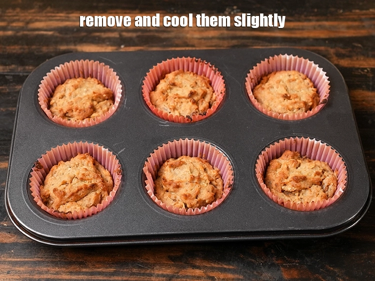 Step 24 – <p><span style="background-color:rgb(255,255,255);color:rgb(0,0,0);">Remove and cool them slightly.</span></p>