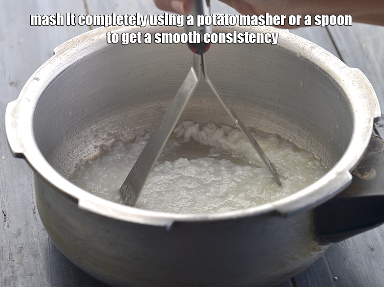 Step 18 – <p><strong>Mash</strong> it completely using a potato masher or a spoon to get a smooth consistency.&nbsp;</p>
