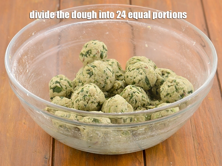Step 13 – <p><span style="background-color:rgb(255,255,255);color:rgb(0,0,0);">Divide the <strong>dough</strong> into 24 equal portions.</span></p>
