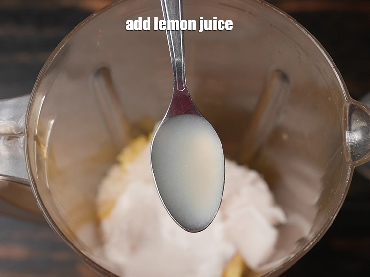 Step 6 – <p>Add 1/2 tsp <a href="https://www.tarladalal.com/glossary-lemon-nimbu-428i#ing_2754"><u>lemon juice</u></a><u>.</u></p>