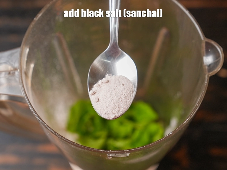 Step 5 – <p>Add <span style="background-color:rgb(255,255,255);color:rgb(0,0,0);">1 tsp </span><a href="https://www.tarladalal.com/glossary-black-salt-sanchal-kala-namak-422i"><u>black salt (sanchal)</u></a><u>.</u></p>