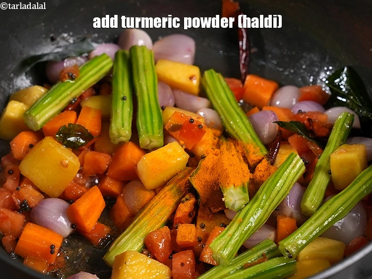 Step 36 – <p>Add the <span style="background-color:rgb(255,255,255);color:rgb(0,0,0);">1/2 tsp </span><a href="https://www.tarladalal.com/glossary-turmeric-powder-haldi-645i"><u>turmeric powder (haldi)</u></a>.</p>