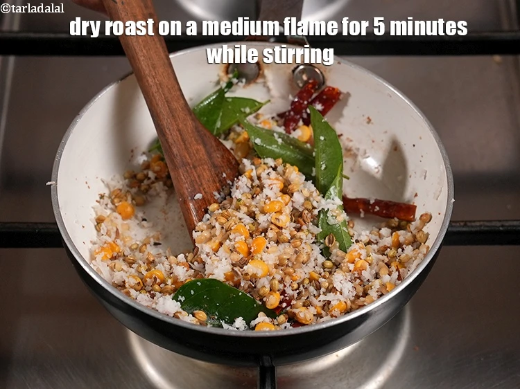 Step 11 – <p>Dry roast on a medium flame for 5 minutes while stirring.</p>
