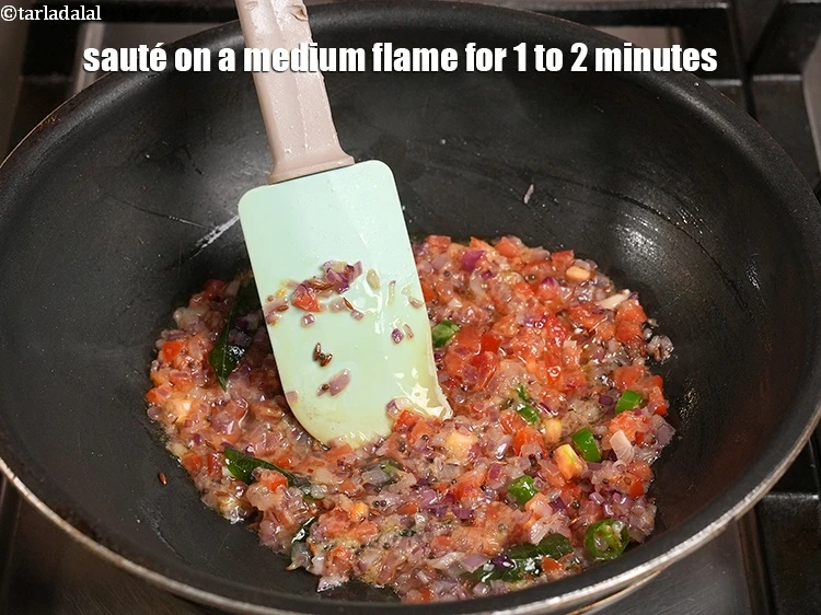 Step 26 – <p>Sauté on a medium flame for 1 to 2 minutes.&nbsp;</p>