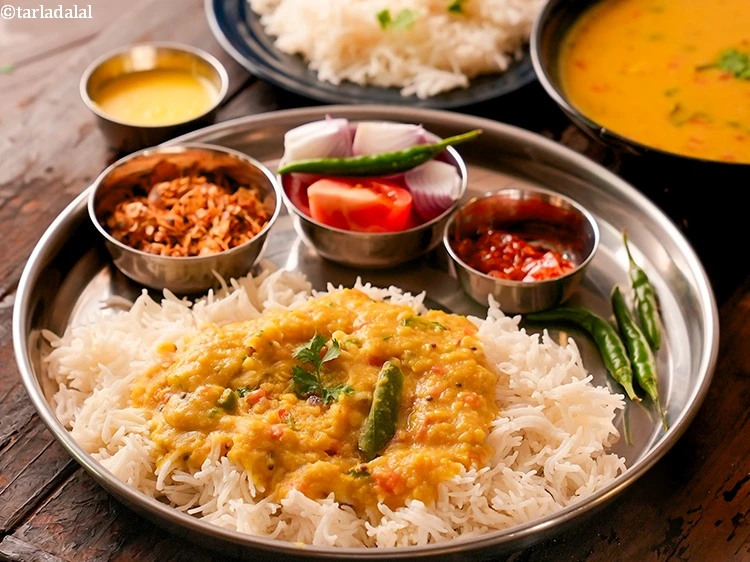 Step 37 – <p><strong>Varan bhaat</strong> is a traditional Maharashtrian dish consisting of toor dal (split pigeon peas) cooked …