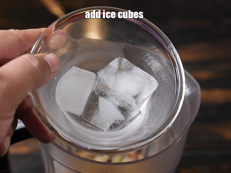 Step 12 – <p>Add <strong>ice cubes.</strong></p>