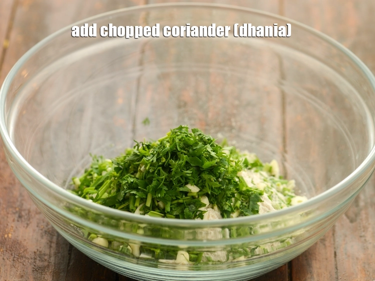 Step 5 – <p>Add <span style="background-color:rgb(255,255,255);color:rgb(0,0,0);">1 tbsp </span><a href="https://www.tarladalal.com/glossary-coriander-dhania-kothmir-369i#ing_2365"><u>chopped coriander (dhania)</u></a> for a refreshing earthy flavor.</p>