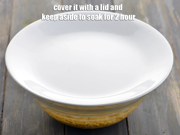 Step 2 – <p>Cover it with a lid and keep aside to soak for 2 hour.</p>