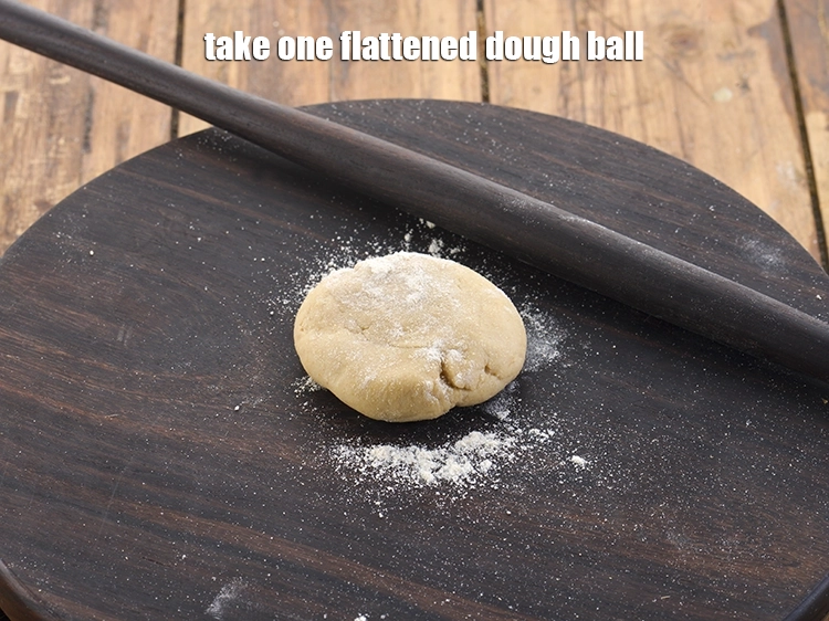 Step 38 – <p>You can roll the&nbsp;<strong>plain paratha</strong>&nbsp;in any desired shape. If you are a pro at rolling …