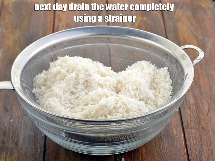 Step 4 – <p><span style="background-color:rgb(255,255,255);color:rgb(0,0,0);">Next day drain the water completely using a strainer. Keep aside.</span></p>