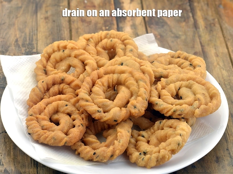 Step 13 – <p><span style="background-color:rgb(255,255,255);color:rgb(0,0,0);">Drain on an absorbent paper.</span></p>