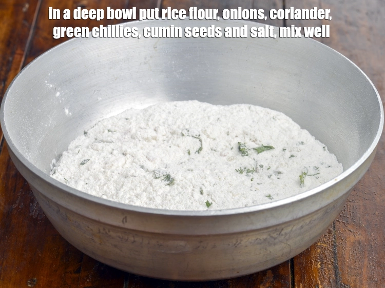 Step 1 – <p>To make the <strong>Cabbage and Carrot Rice Bhakri</strong>, in a deep bowl put <span style="background-color:rgb(255,255,255);color:rgb(0,0,0);">1 …