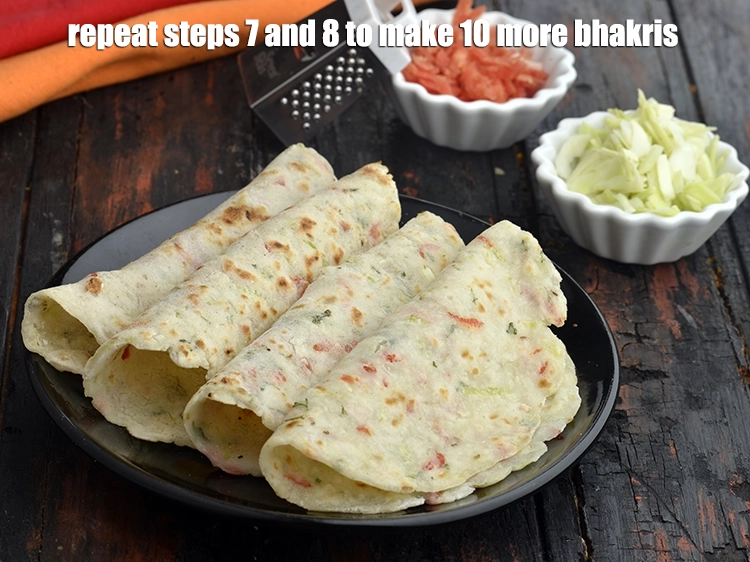 Step 9 – <p><span style="background-color:rgb(255,255,255);color:rgb(0,0,0);">Repeat steps 7 and 8 to make 10 more <strong>bhakris</strong>.</span></p>