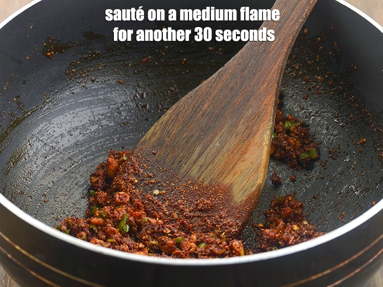 Step 11 – <p><span style="background-color:rgb(255,255,255);color:rgb(0,0,0);"><strong>Sauté</strong> on a medium flame for another 30 seconds.</span></p>