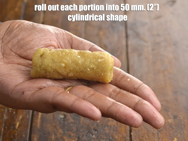 Step 8 – <p><span style="background-color:rgb(255,255,255);color:rgb(0,0,0);">Divide this mixture into 10 equal portions, <strong>roll</strong> out each portion into 50 mm. …