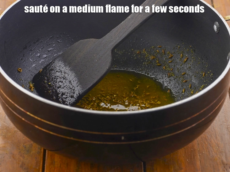 Step 17 – <p><strong>Sauté</strong> on a medium flame for a few seconds.</p>