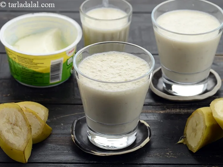 Step 13 – <p>Serve <strong>banana smoothie recipe | healthy banana smoothie </strong>immediately, otherwise the smoothie will turns blackish …