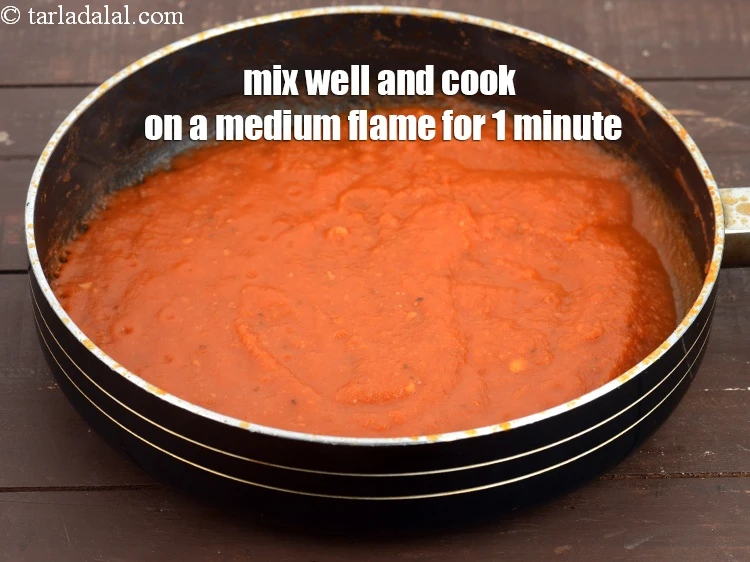 Step 15 – <p><span style="background-color:rgb(255,255,255);color:rgb(0,0,0);">Mix well and cook on a medium flame for 1 minute.</span></p>