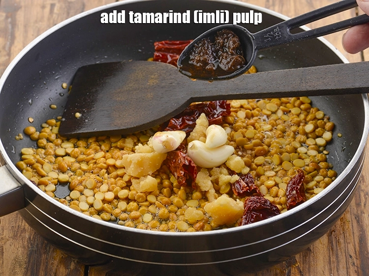 Step 10 – <p>Add the <span style="background-color:rgb(255,255,255);color:rgb(0,0,0);">1/2 tbsp </span><a href="https://www.tarladalal.com/glossary-tamarind-pulp-tamarind-extract-imli-ka-pulp-838i"><u>tamarind (imli) pulp</u></a>. It provides a very pleasant sourness …