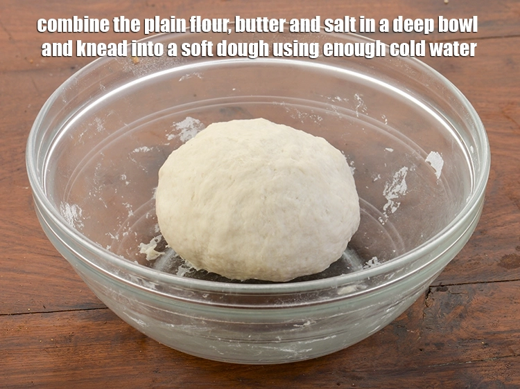 Step 1 – <p><span style="background-color:rgb(255,255,255);color:rgb(0,0,0);">To make the <strong>dough</strong> for <strong>Ravioli with Spinach and Cheese in White Sauce</strong>, Combine …