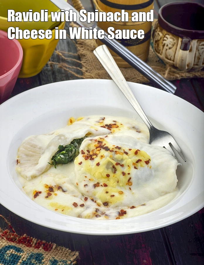 Step 23 – <p><strong>Ravioli with Spinach and Cheese in White Sauce</strong>.</p>
