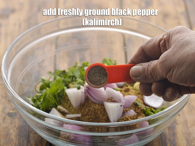Step 12 – <p>Add <span style="background-color:rgb(255,255,255);color:rgb(0,0,0);">1/2 tsp </span><a href="https://www.tarladalal.com/glossary-freshly-ground-black-pepper-kalimirch-powder-kali-mirch-ka-powder-567i"><u>freshly ground black pepper (kalimirch)</u></a>.</p>