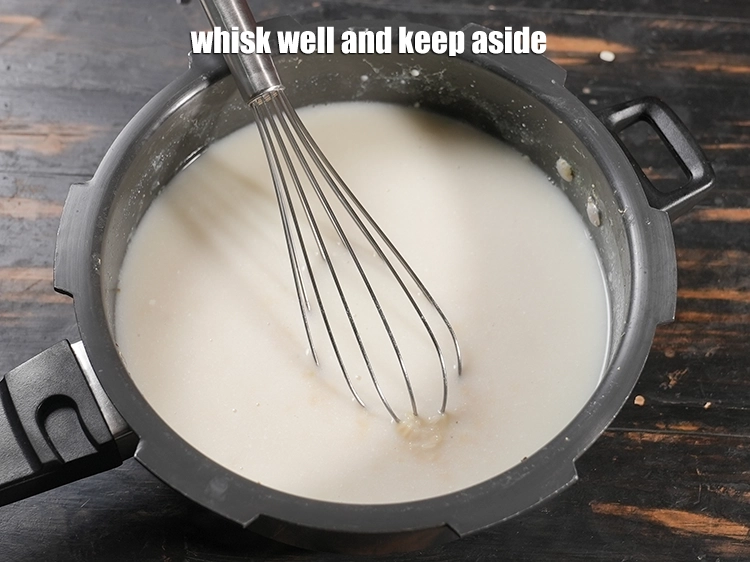 Step 14 – <p><span style="background-color:rgb(255,255,255);color:rgb(0,0,0);">Add 1½ cups of <strong>water</strong> to adjust the consistency.</span></p>