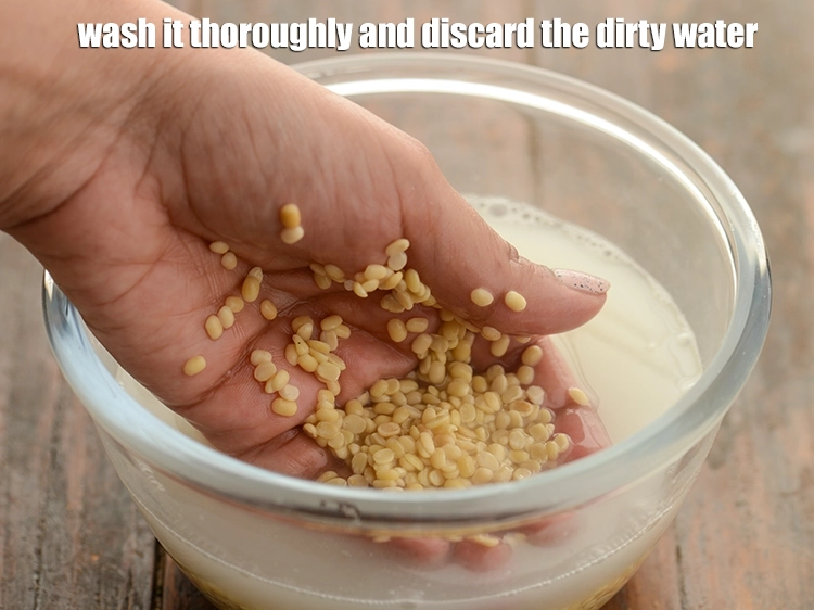 Step 4 – <p><span style="background-color:rgb(255,255,255);color:rgb(0,0,0);">Add enough <strong>water</strong> and <strong>wash</strong> it thoroughly and discard the dirty water.</span></p>
