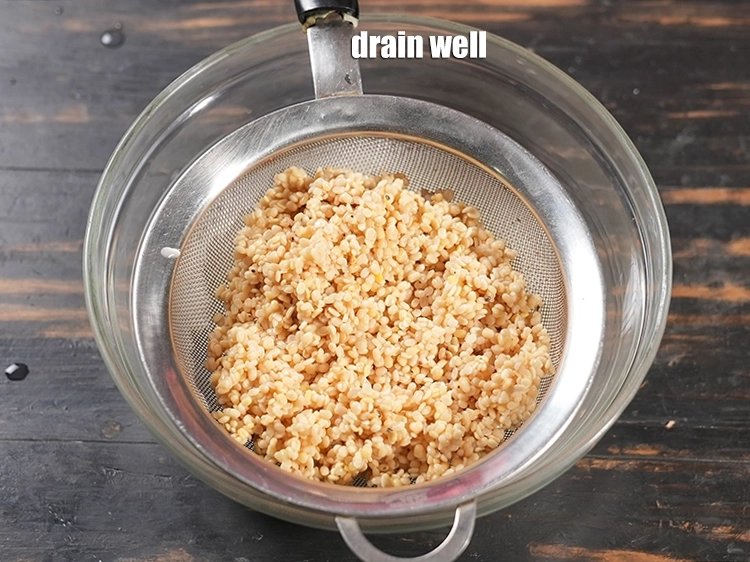 Step 7 – <p><span style="background-color:rgb(255,255,255);color:rgb(0,0,0);"><strong>Drain</strong> well using a strainer.</span></p>