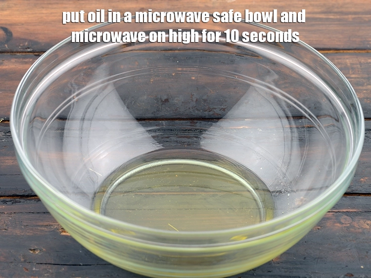 Step 7 – <p><span style="background-color:rgb(255,255,255);color:rgb(0,0,0);">Put the 2 tsp </span><a href="https://www.tarladalal.com/glossary-oil-671i"><u>oil</u></a><span style="background-color:rgb(255,255,255);color:rgb(0,0,0);"> in a microwave safe bowl and <strong>microwave</strong> …